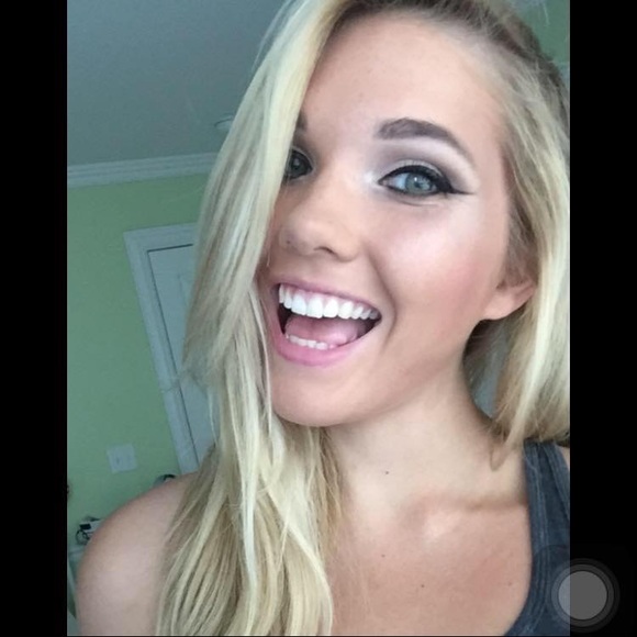 🚨NEW NAME🚨 COMMENT 💭 & FOLLOW BELOW⬇️ 😊🎉🛍 - Picture 2 of 2